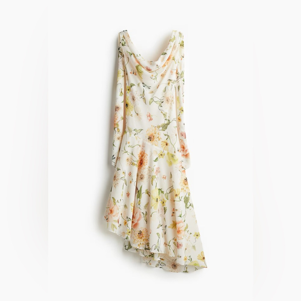 🔥 Closet Sale! H&M Asymmetrical Dress with Floral Design